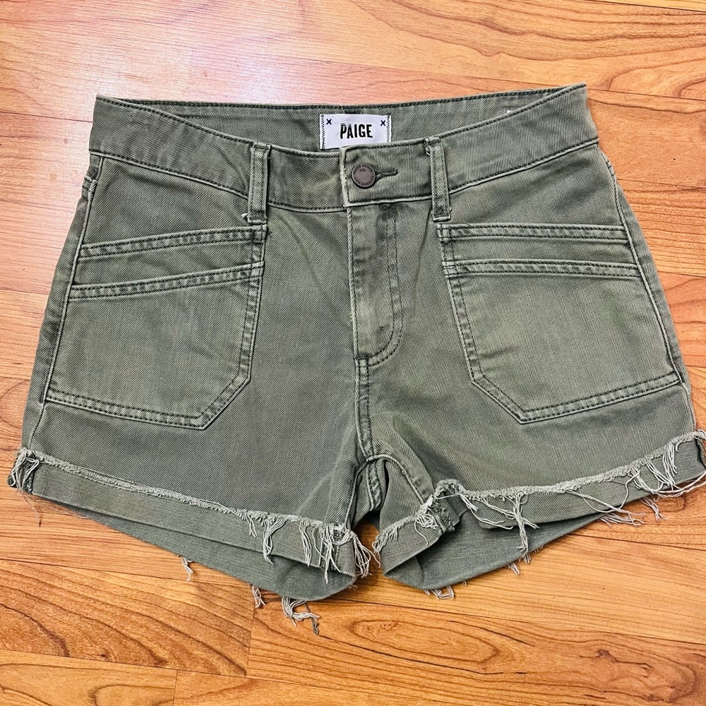 PAIGE Olive Denim cargo Shorts – Raw Hem – Size 25 - Picture 2 of 7